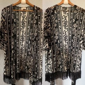 Ember black and white rose kimono w/fringe bottom.